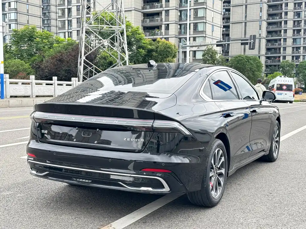 Lincoln Z 2.0 T Premium Style