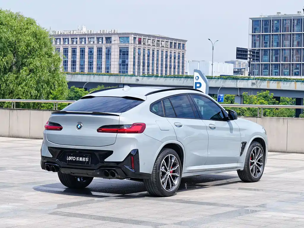 BMW X4 xDrive 30 i M Sport Package