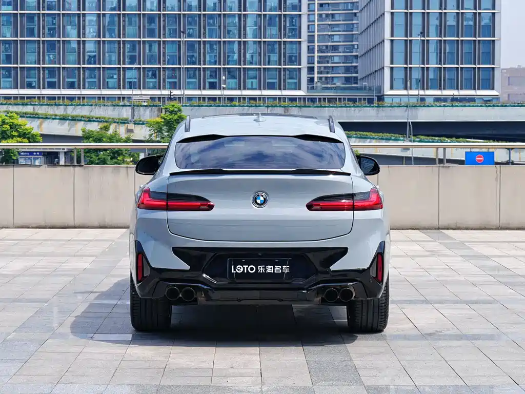 BMW X4 xDrive 30 i M Sport Package