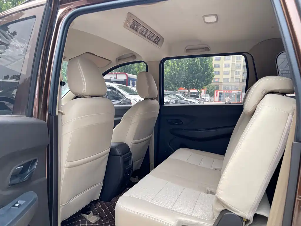 Wuling Hongguang 1.5 L S Comfort LAR