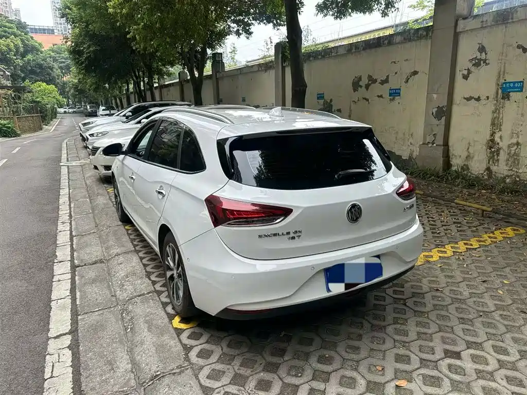 Excelle GX 18 T Auto Connected Elite CN-V