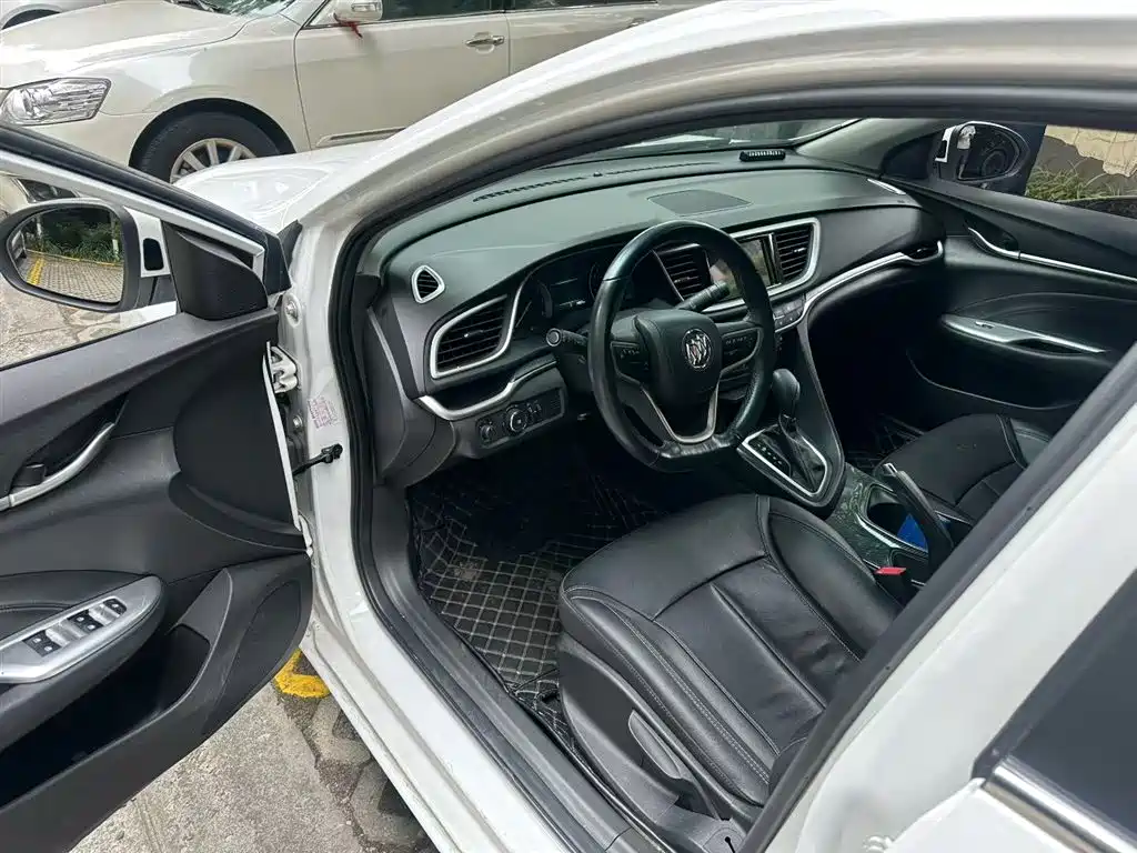 Excelle GX 18 T Auto Connected Elite CN-V