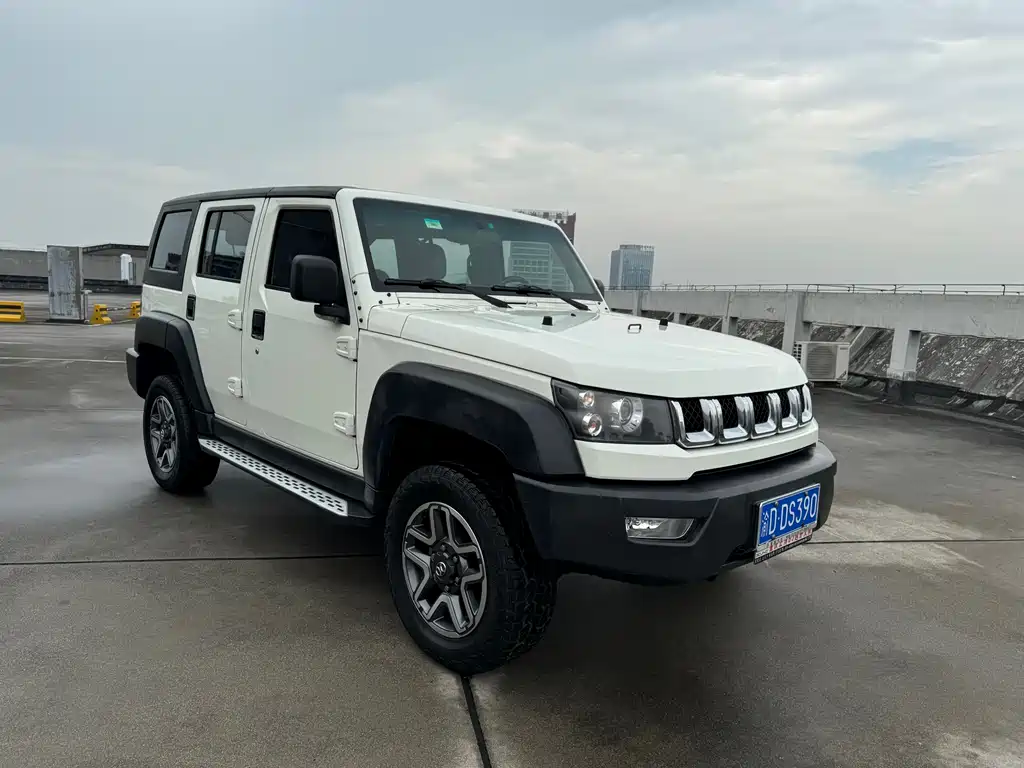 BAIC BJ40 40 L 2.3 T Auto 4 WD Premium