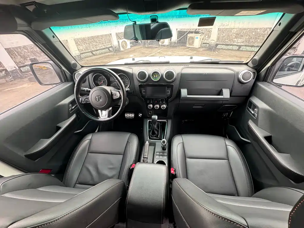 BAIC BJ40 40 L 2.3 T Auto 4 WD Premium