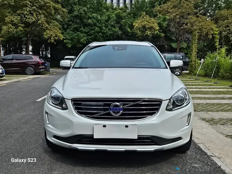 Volvo XC60 T5 AWD Smart Vision Upgraded