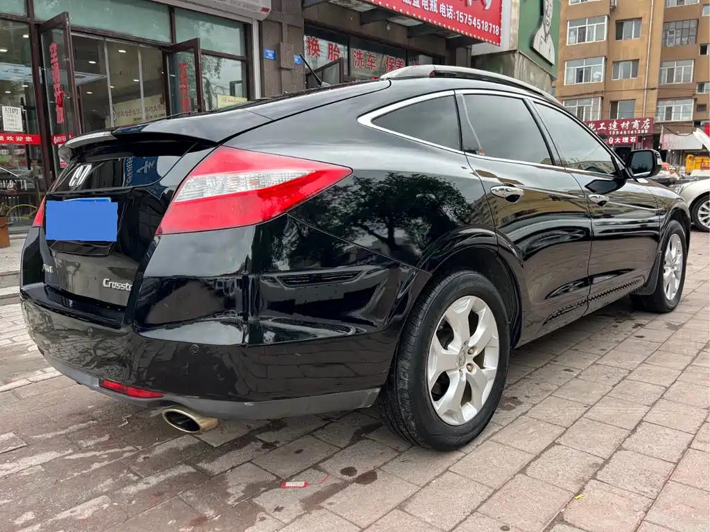 Crosstour 2.4 L Luxury