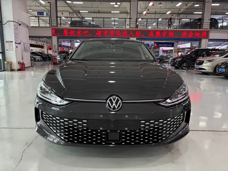 Volkswagen Lamando Lamando L 280 TSI DSG Spicy Cool