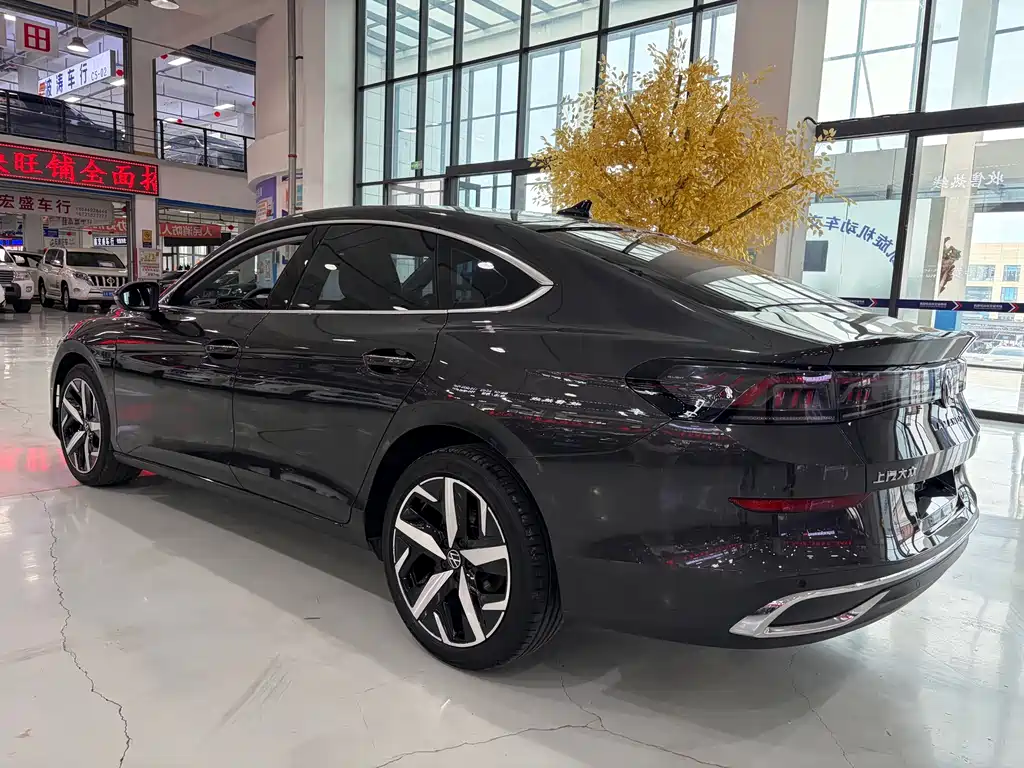 Lamando Lamando L 280 TSI DSG Spicy Cool