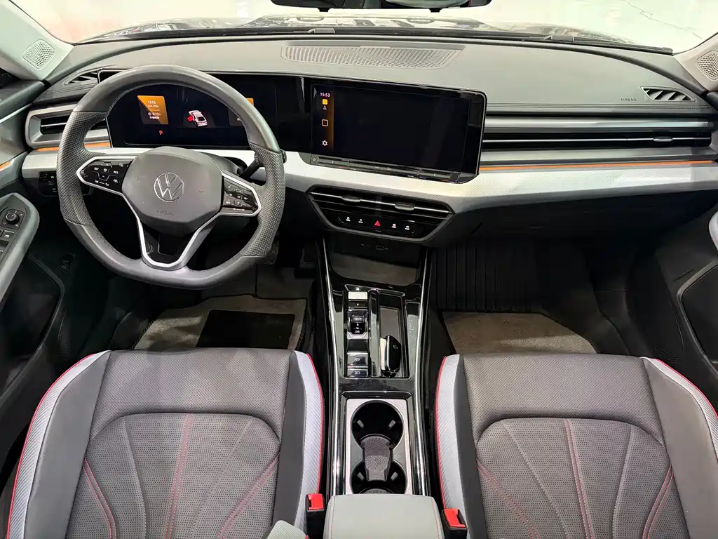 Lamando Lamando L 280 TSI DSG Spicy Cool