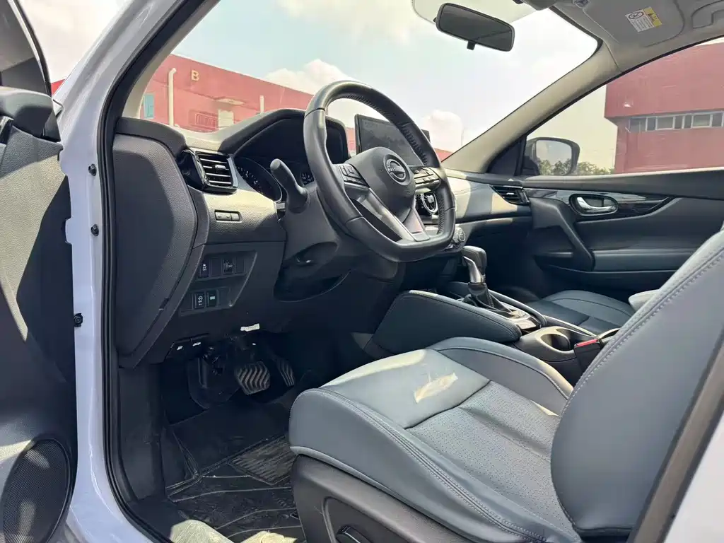Qashqai Honor 2.0 L CVT XV+ Leading