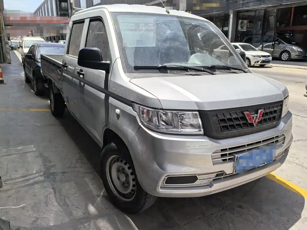 Wuling Rongguang New Truck 五菱荣光新卡 2019款 1.8 L双排LJ479 QE2