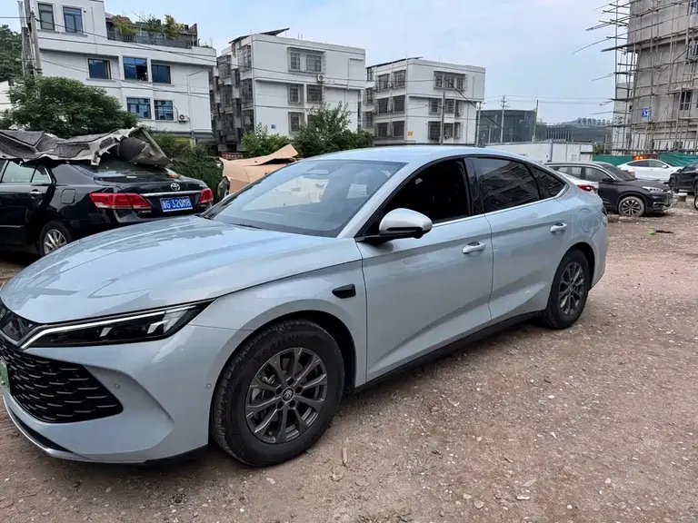 BYD Qin L DM-i Smart Drive 80 KM Leading