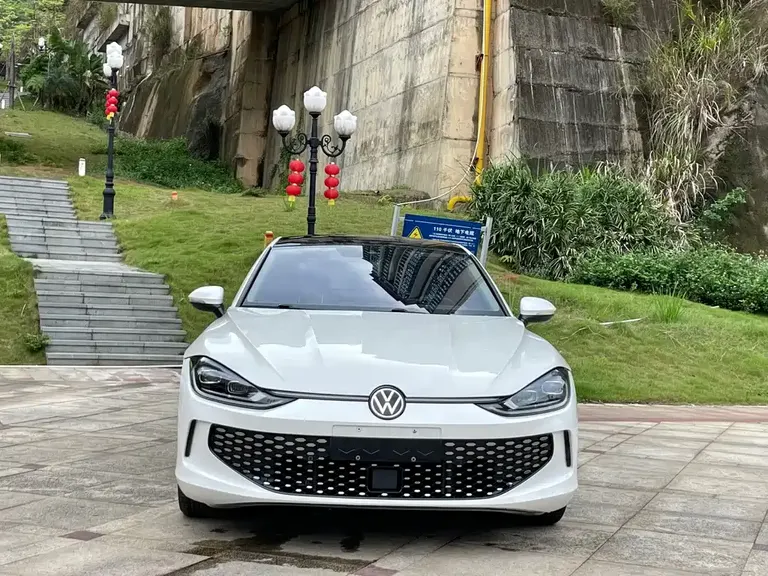 Volkswagen Lamando Lamando L 280 TSI DSG Spicy Cool