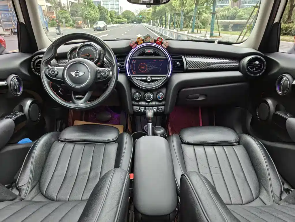 MINI 2.0 T COOPER S 5-door