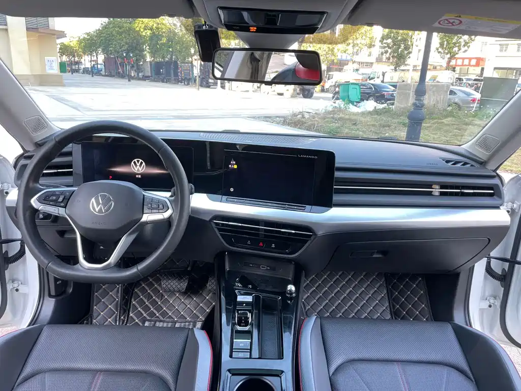 Lamando Lamando L 280 TSI DSG Spicy Cool