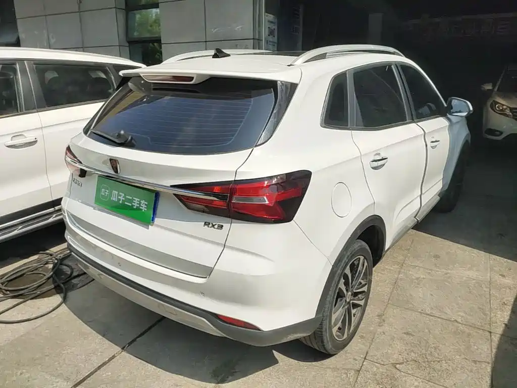 Roewe RX3 荣威RX3 2020款 1.6 L 手动4 G互联超爽精英版