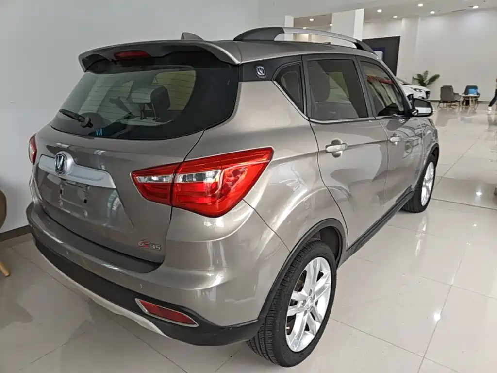 Changan CS35 1.6 L Auto Luxury
