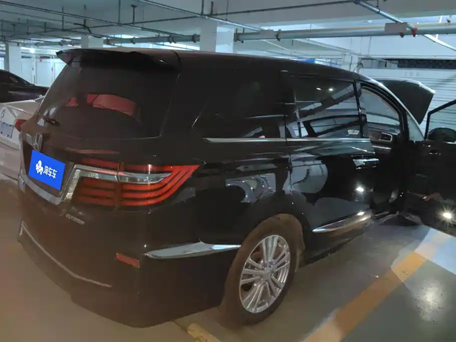 Elysion 2.4 L Style