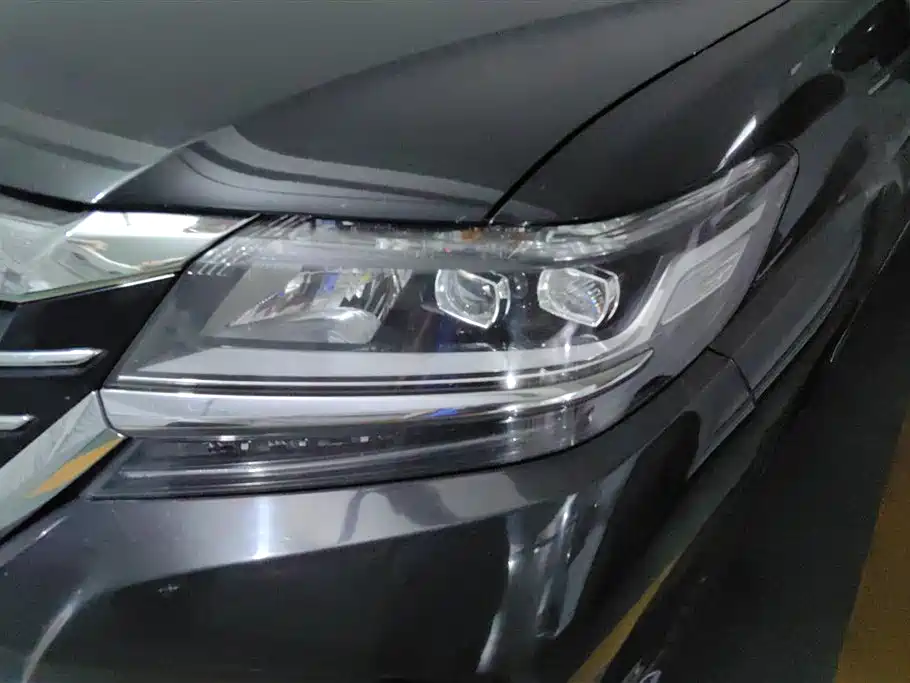 Elysion 2.4 L Style