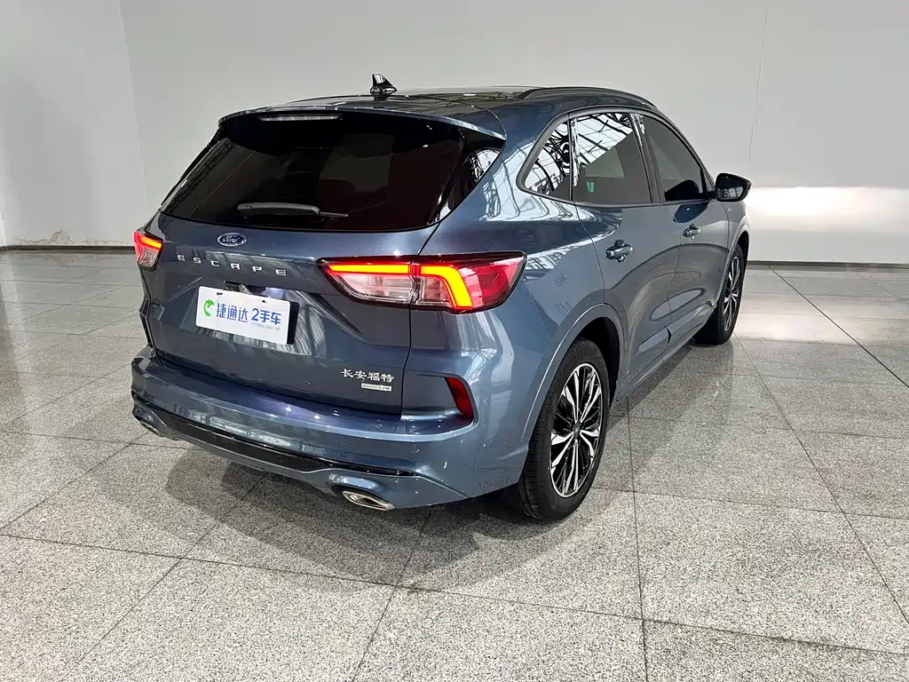 Escape EcoBoost 245 4 WD Indulge ST-LINE