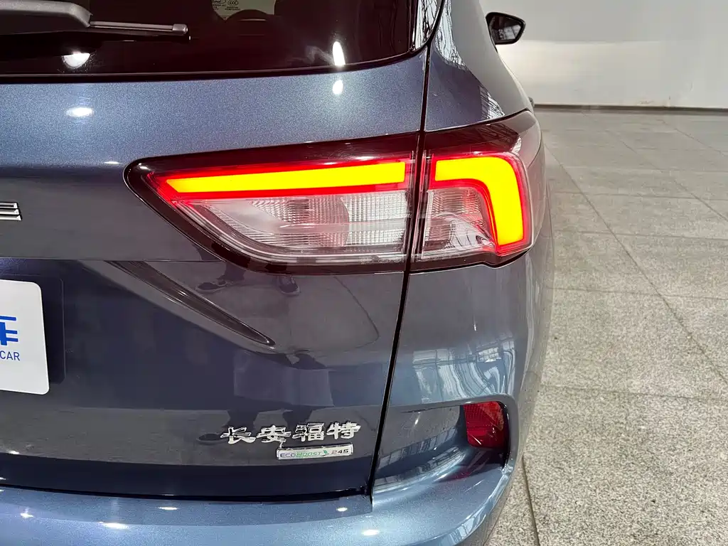 Escape EcoBoost 245 4 WD Indulge ST-LINE