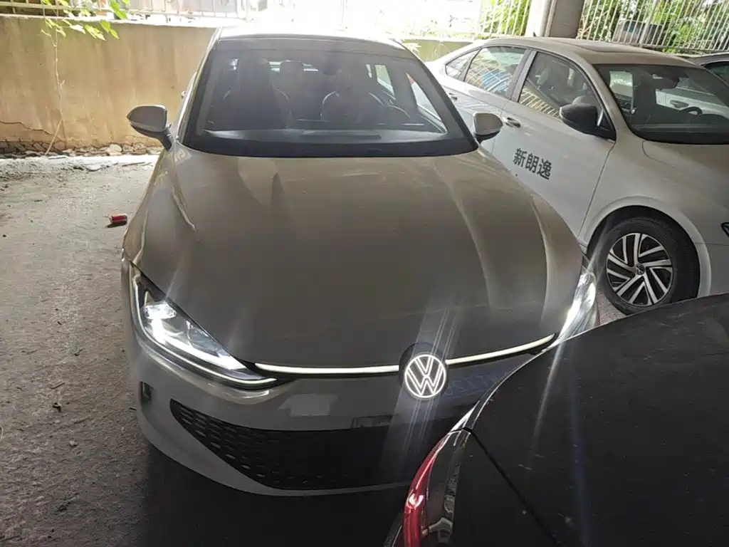 Lamando Lamando L 280 TSI DSG Spicy Cool