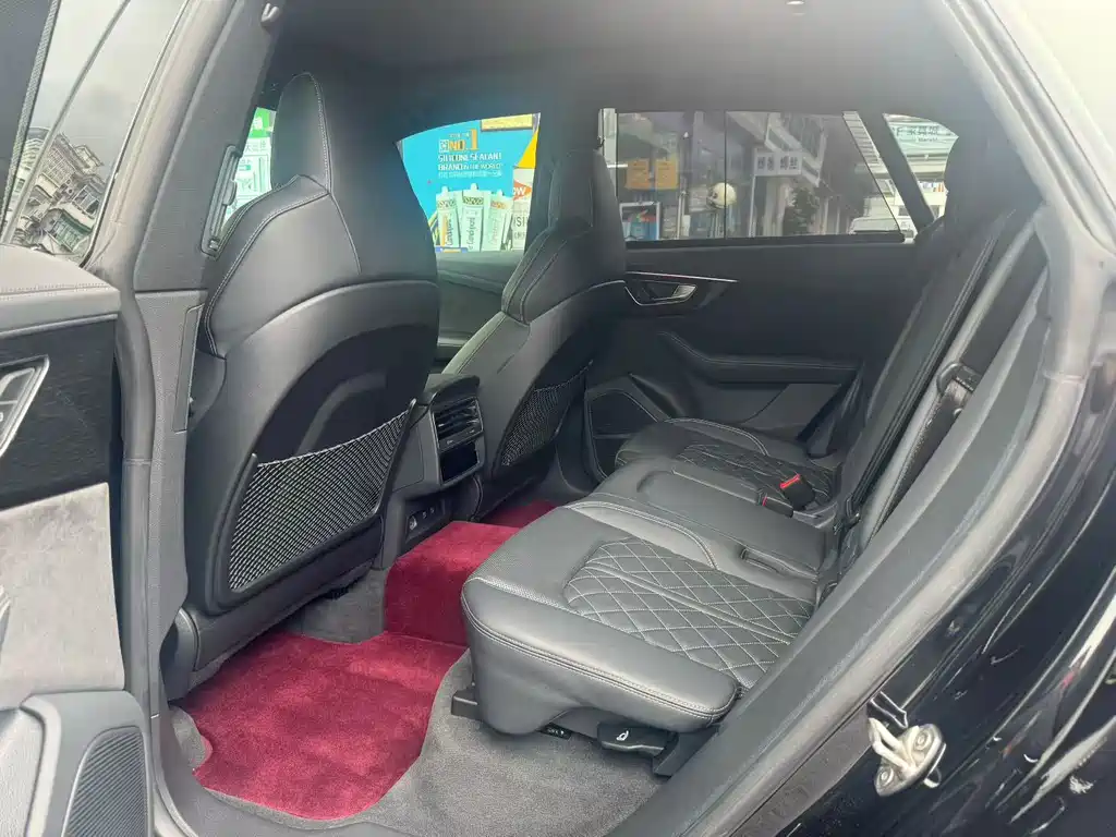 Audi Q8 55 TFSI Premium Dynamic