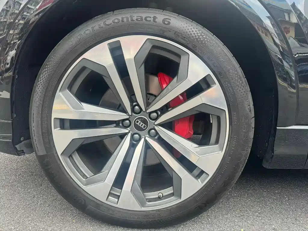 Audi Q8 55 TFSI Premium Dynamic