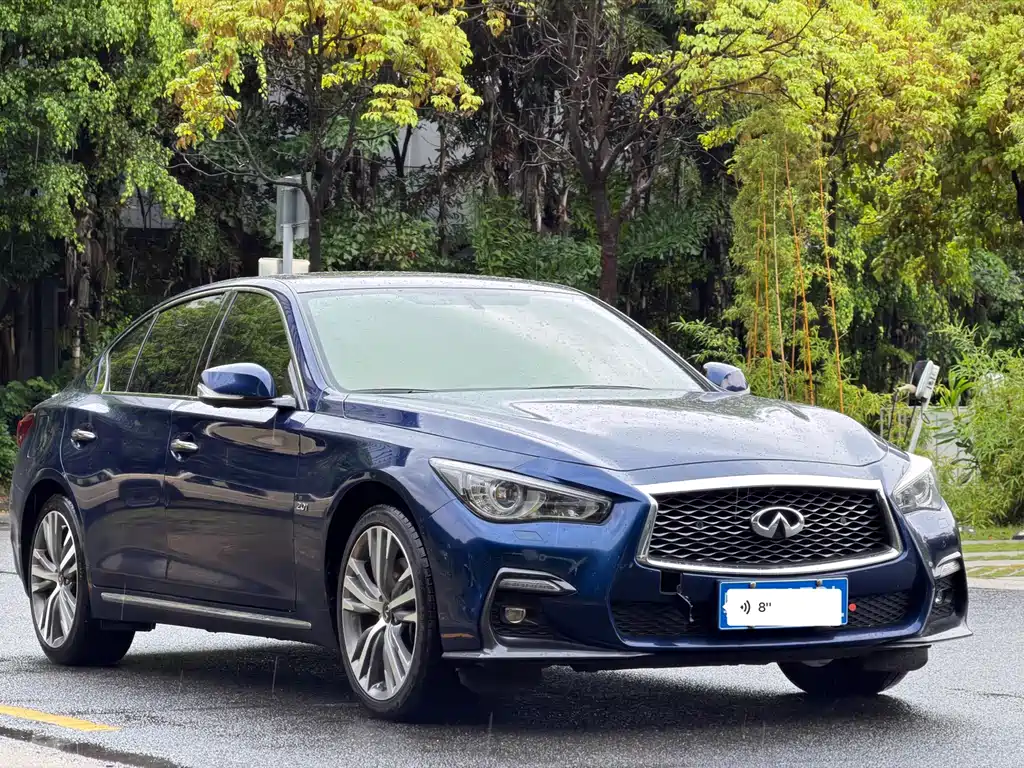 Infiniti Q50 L 2.0 T Progressive Enjoyment Sport