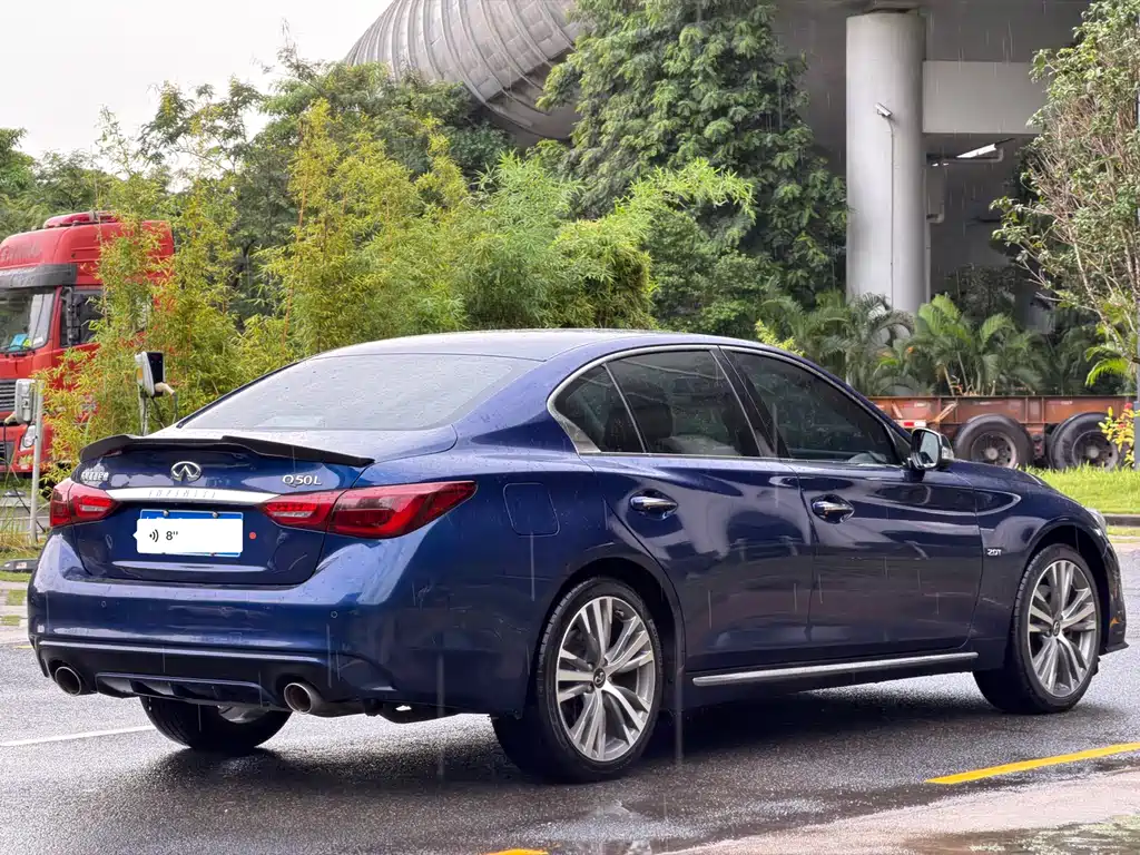 Infiniti Q50 L 2.0 T Progressive Enjoyment Sport