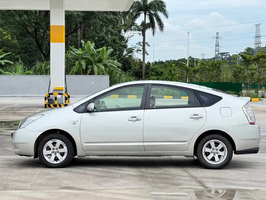 Prius 普锐斯 2006款 1.5 L 真皮导航版