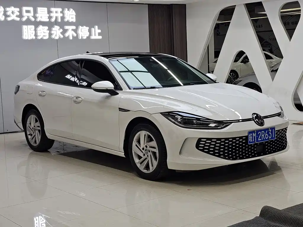 Lamando Lamando L 280 TSI DSG Dazzle Hot