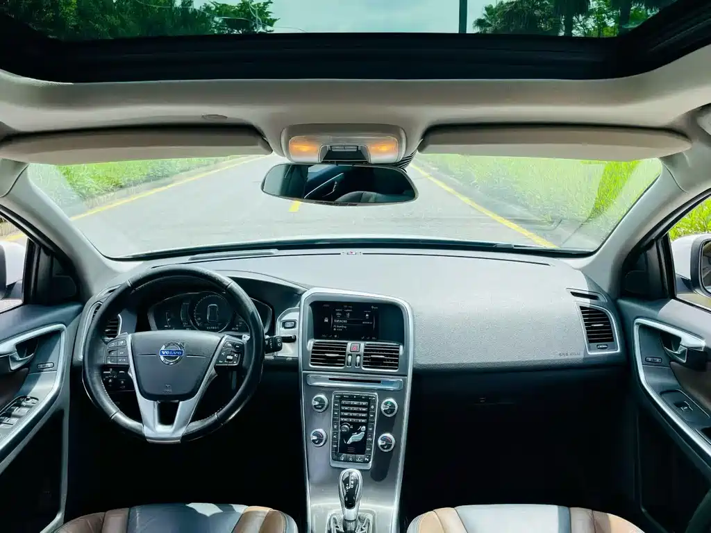 Volvo XC60 (Import) 沃尔沃XC60进口 2015款 T5 智雅版