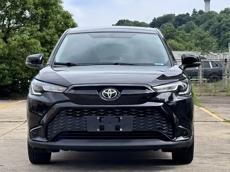 Toyota Frontlander 2.0 L CVT Elite