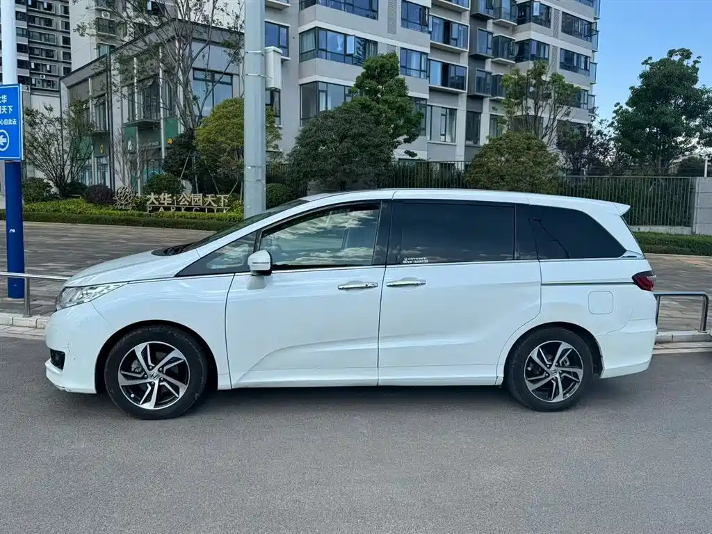 Odyssey Facelift 2.4 L Smart Enjoyment