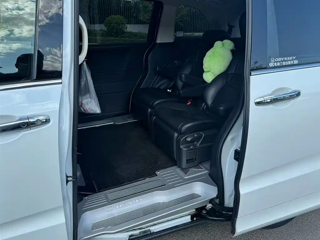 Odyssey Facelift 2.4 L Smart Enjoyment