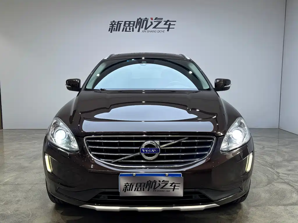 Volvo XC60 T5 AWD Smart Progress