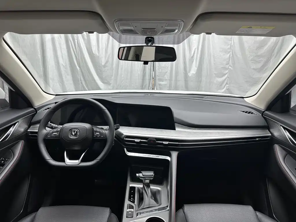 Changan CS35 PLUS Blue Whale NE 1.4 T DCT Luxury