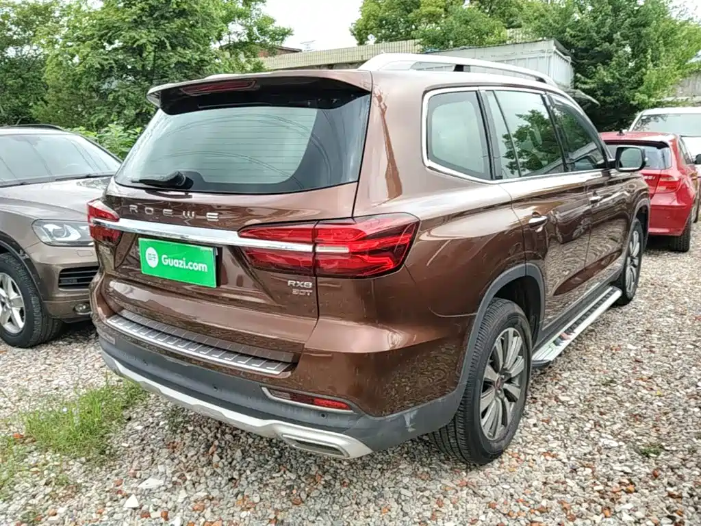 Roewe RX8 荣威RX8 2018款 30 T 两驱旗舰版