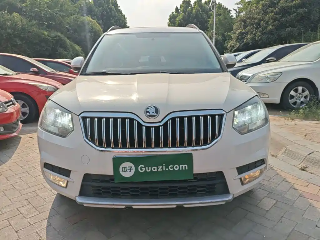 Yeti TSI280 DSG Forward