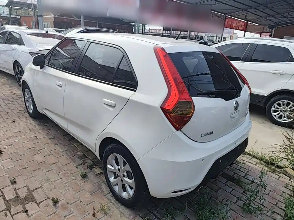 MG 3 1.5 L AMT Elite
