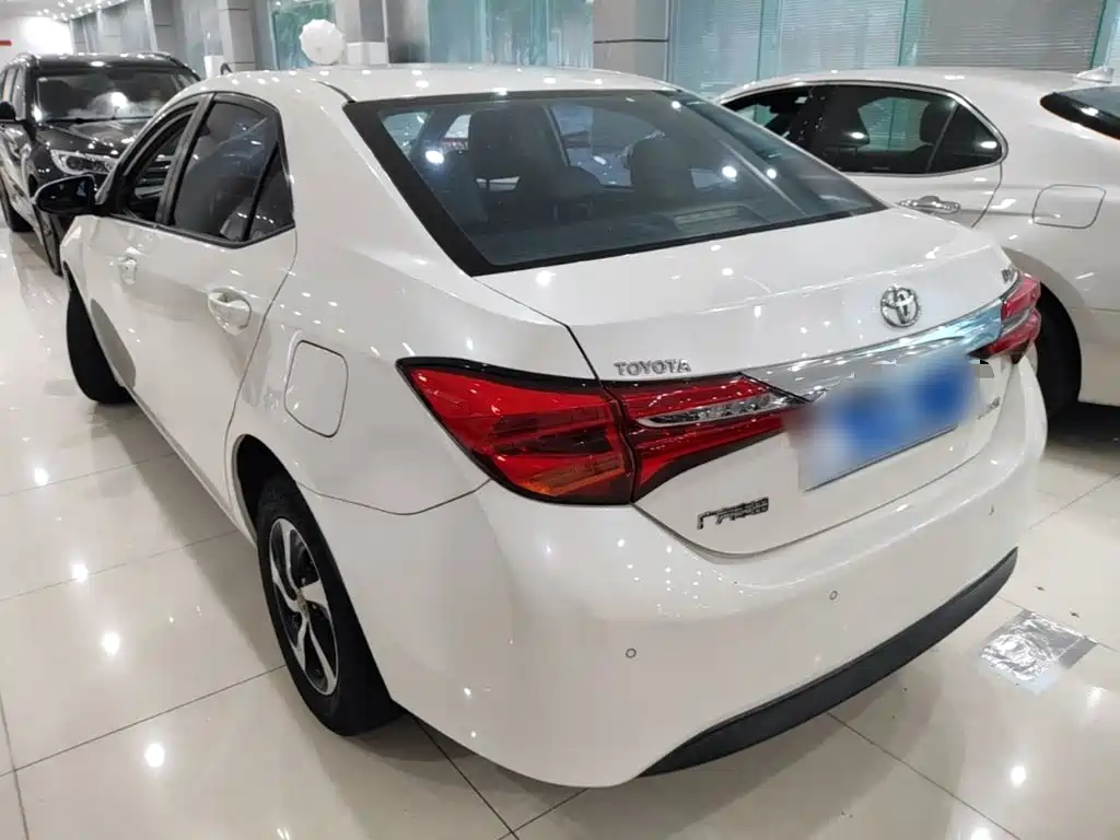 Levin Facelift 185 T CVT Elite CN-V