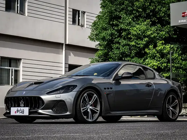 Maserati GranTurismo 4.7 L Sport F1
