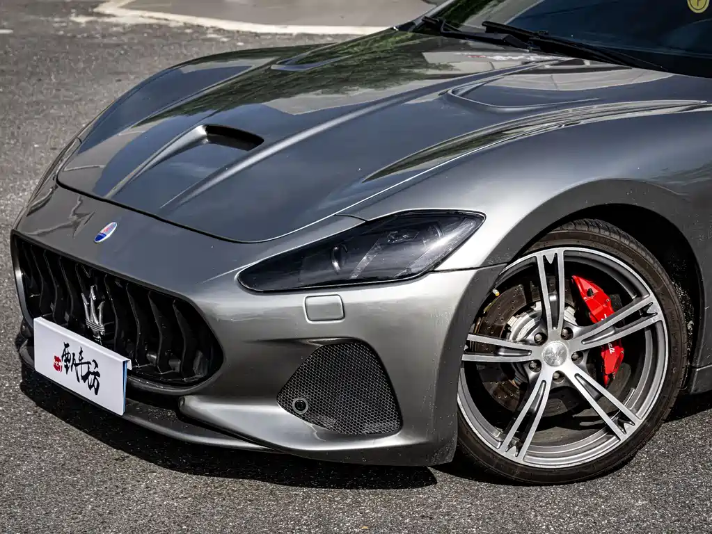 GranTurismo 4.7 L Sport F1