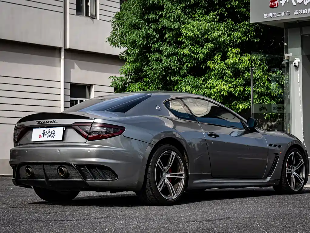GranTurismo 4.7 L Sport F1
