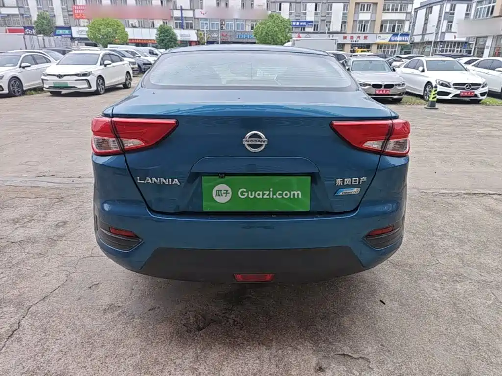 Lannia 1.6 L CVT Cool