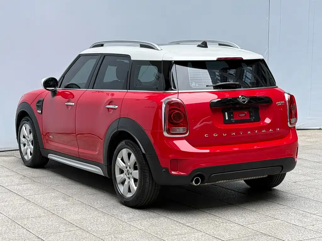 MINI COUNTRYMAN 1.5 T COOPER ALL4 Classic Weekend Wagon