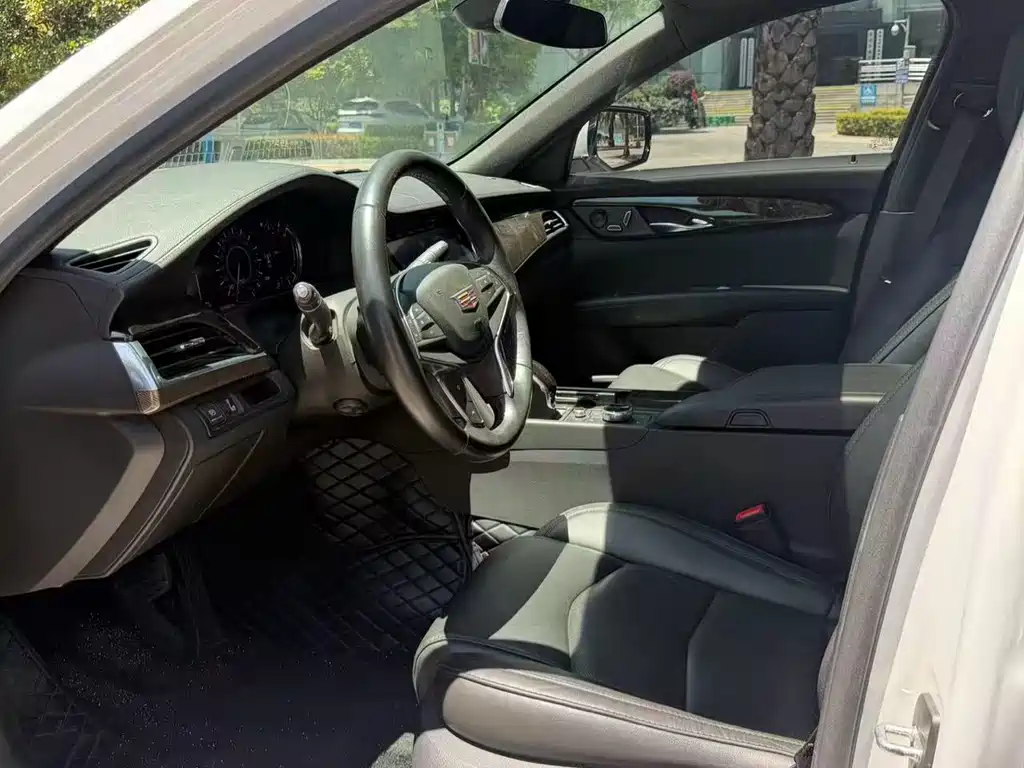 Cadillac CT6 28 T Luxury