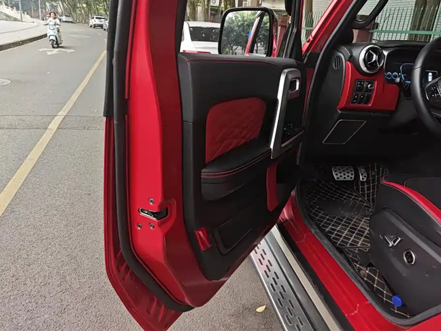 BAIC BJ40 2.0 D Auto 4 WD Blade Hero Swordsman