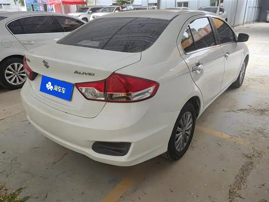 Alivio 1.6 L Auto Comfort Enjoyment